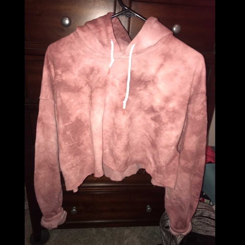 NWT. Cropped hooded sweatshirt